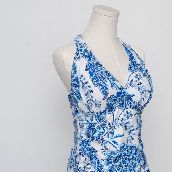 La Blanca. Beyond Haler Goddess Tankini Swim Top. - Picture 10 of 12